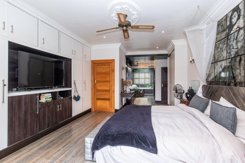 6 Bedroom Property for Sale in Plumstead Western Cape